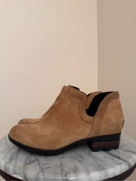 Sorel Shoes - Sorel Lolla Cut Out Booties Women’s Size 7.5 Tan Suede Ankle Boots Casual